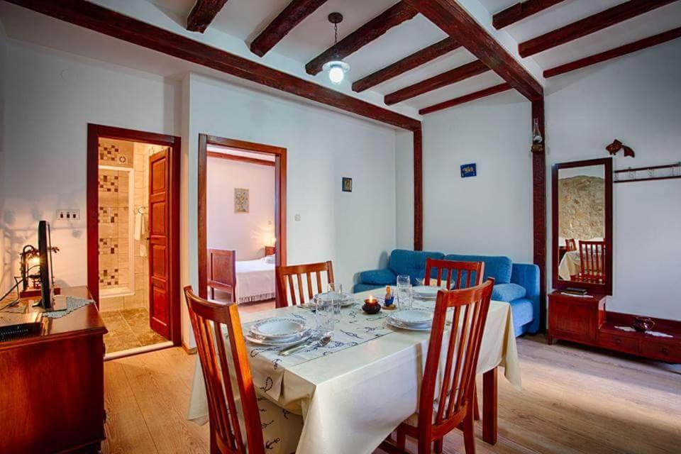 Apartment Domina Vis Buitenkant foto